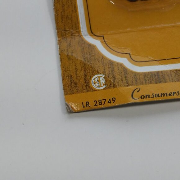 Edmar Outlet Cover Ornate Brass Floral Vintage NEW OLD STOCK, in package - Picture 2 of 3